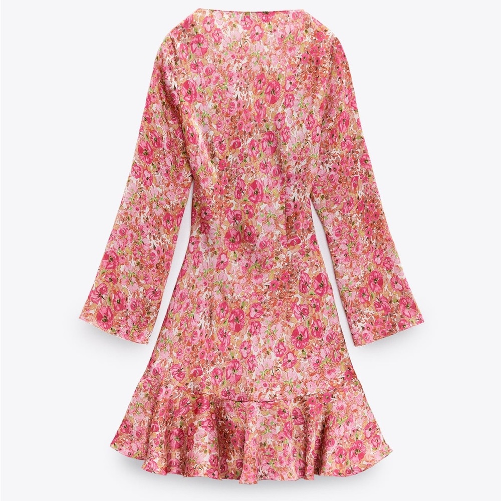 NWT FLORAL DRESS - Picture 3 of 7